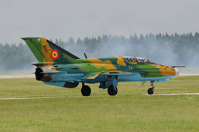 pic 15.jpg - doubleseater Lancer 